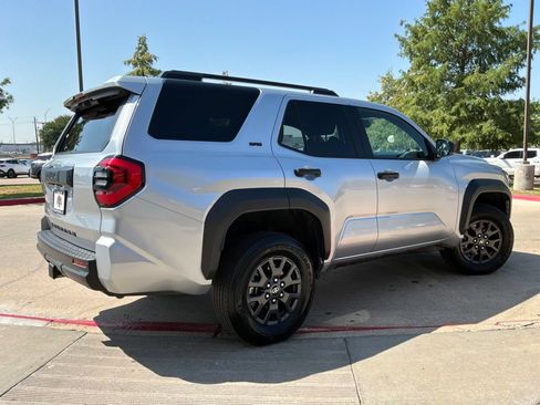 Used 2025 Toyota 4Runner SR5 RWD image 6