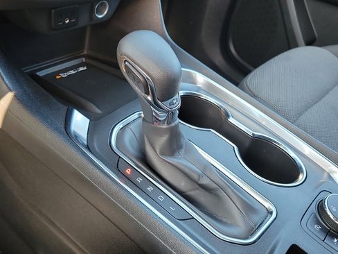 Used 2023 Chevrolet Traverse LT image 20