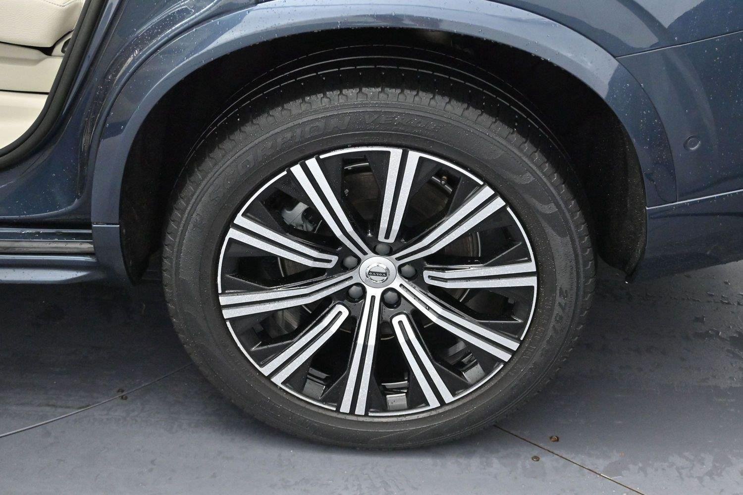 Used 2023 Volvo XC90 B6 Plus w/ Protection Package AWD/4WD image 31