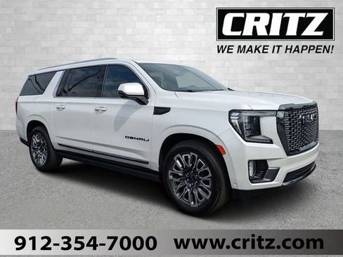 Used 2023 GMC Yukon XL Denali Ultimate AWD/4WD image 1