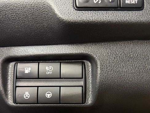 Used 2018 Nissan Leaf SV w/ SV Technology Package FWD image 28