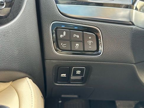 Used 2016 Hyundai Equus Ultimate RWD image 20