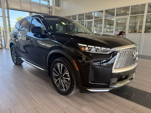 Used 2026 INFINITI QX60 Luxe FWD image 3