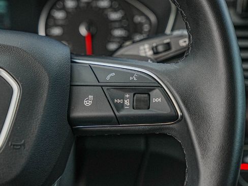 Used 2023 Audi Q5 2.0T Premium w/ Convenience Package image 12