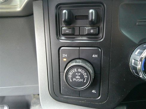 Used 2021 Ford F150 XLT w/ Equipment Group 302A High image 16