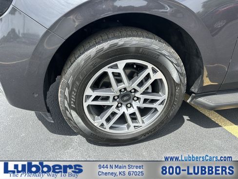 Used 2025 Ford Expedition Active AWD/4WD image 10