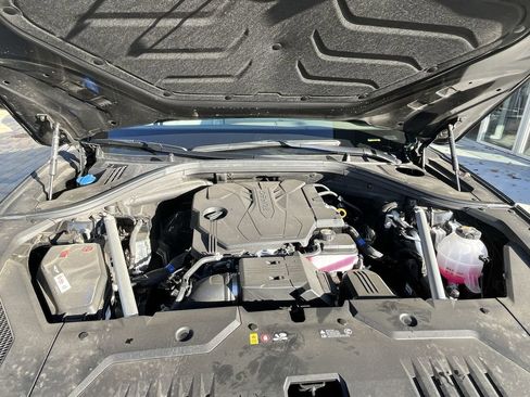 Used 2026 Genesis GV70 2.5T Advanced image 18