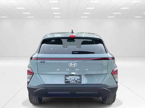 New 2026 Hyundai Kona SE image 5