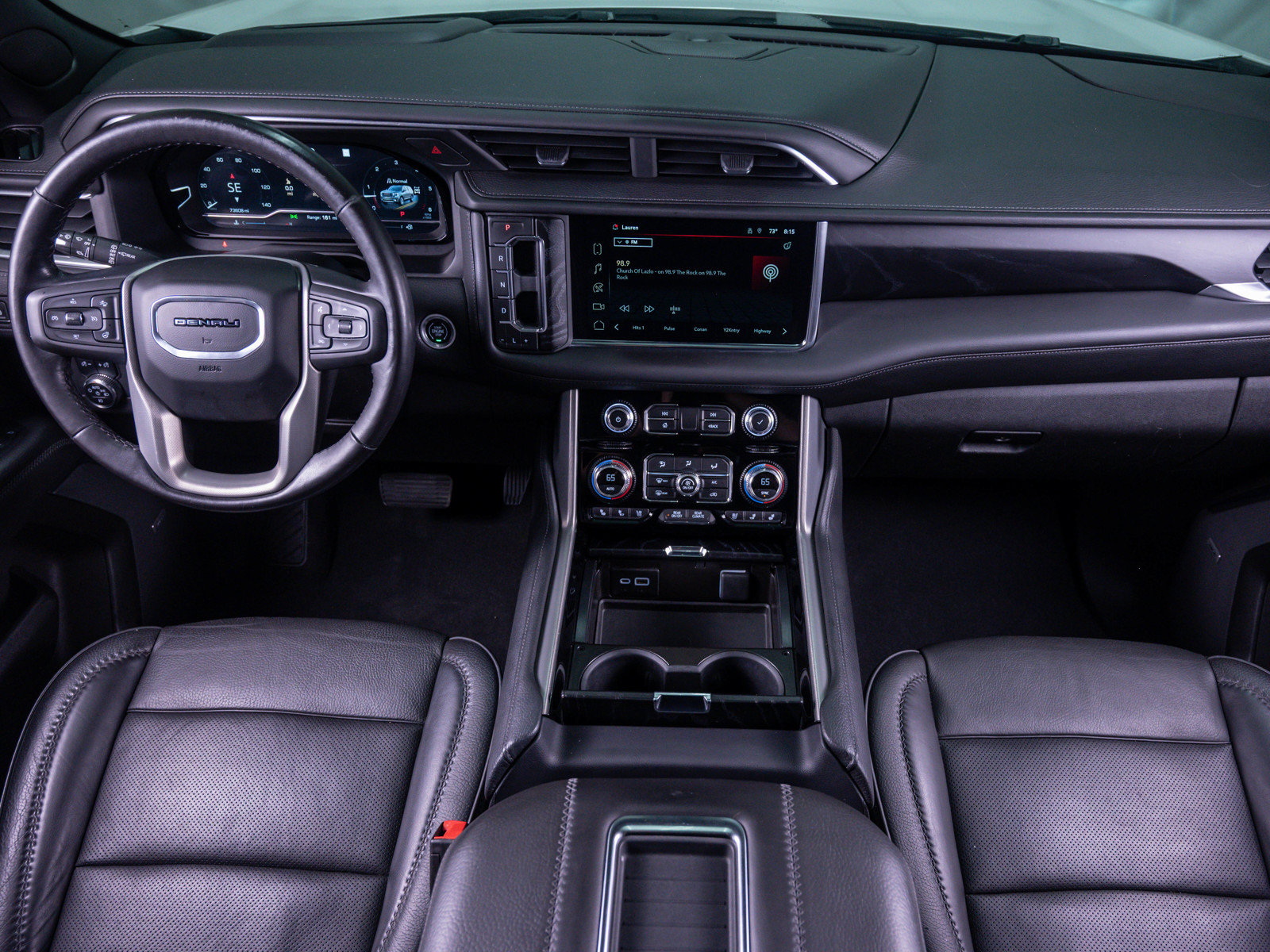 Used 2022 GMC Yukon XL Denali w/ Denali Premium Package AWD/4WD image 17