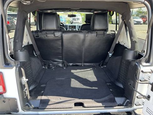 Used 2017 Jeep Wrangler Unlimited Sport AWD/4WD image 21
