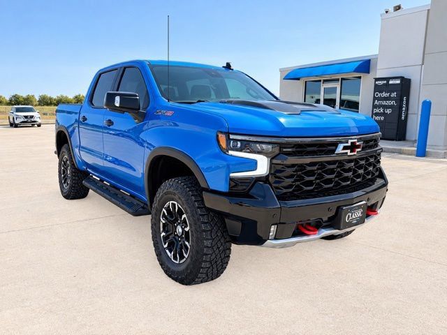 Used 2025 Chevrolet Silverado 1500 ZR2 w/ Technology Package AWD/4WD image 1