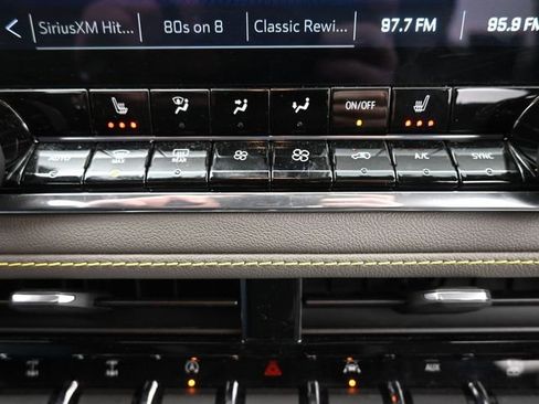 Used 2024 Chevrolet Colorado ZR2 image 13