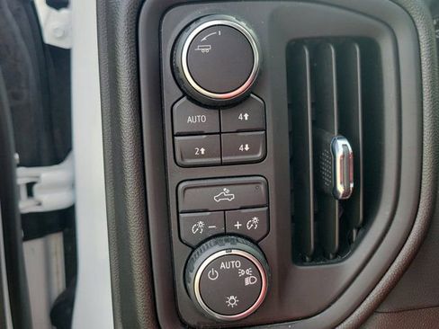 Used 2024 Chevrolet Silverado 1500 W/T w/ Z71 Off-Road Package image 16