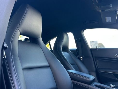 Used 2018 Mercedes-Benz CLA 250 image 16