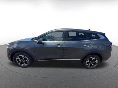 Used 2025 Kia Sportage LX FWD image 9