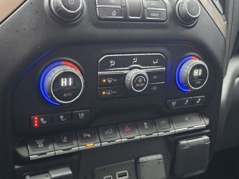 Used 2023 Chevrolet Silverado 2500 High Country w/ LPO, Hitch Package image 26