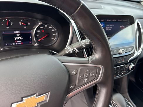Used 2022 Chevrolet Equinox Premier AWD/4WD image 36