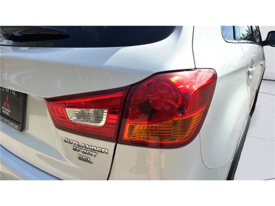 Used 2016 Mitsubishi Outlander Sport SEL FWD image 12