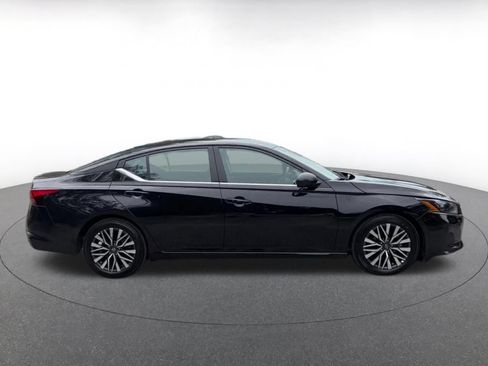 Used 2026 Nissan Altima 2.5 SV FWD image 16