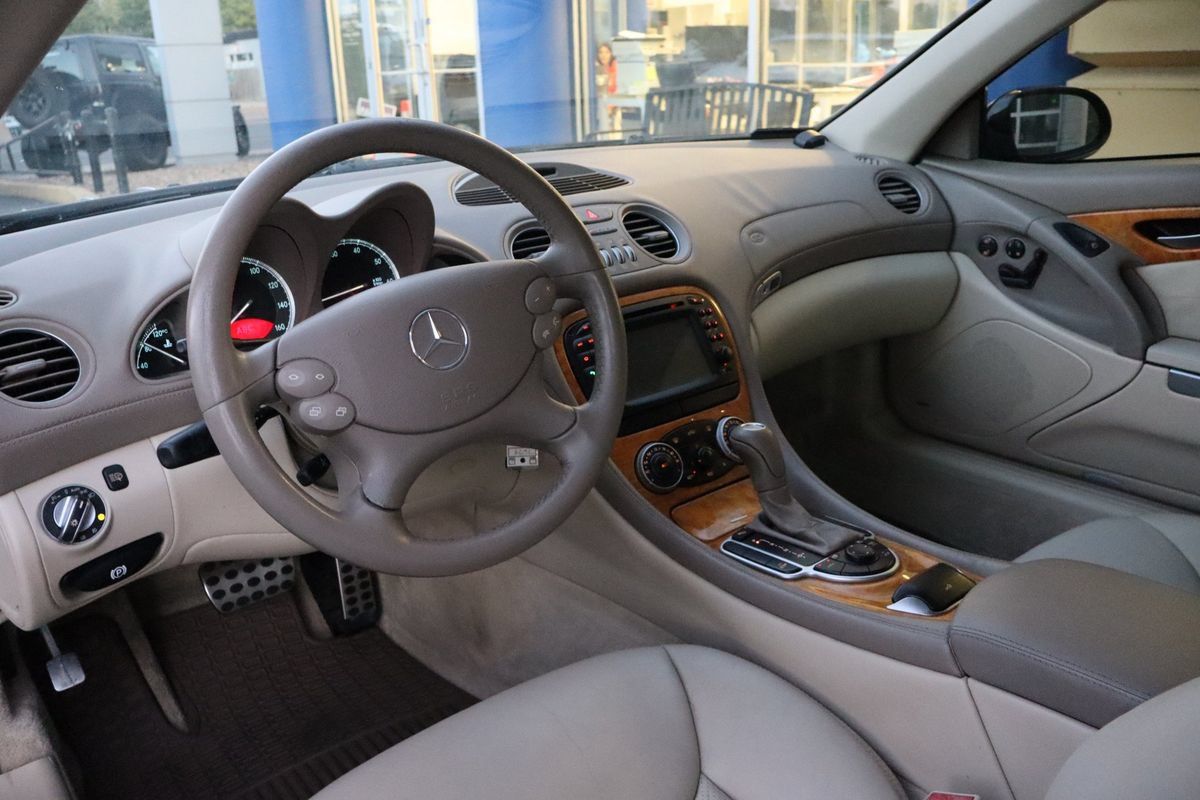 Used 2003 Mercedes-Benz SL 500 image 9