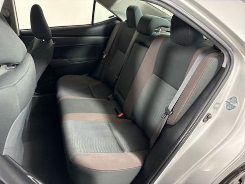 Used 2019 Toyota Corolla LE image 24