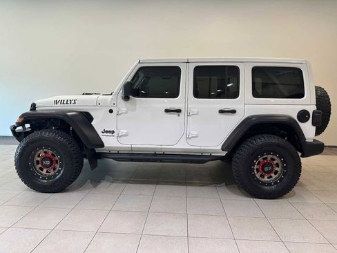 Used 2020 Jeep Wrangler Unlimited Sport AWD/4WD image 3