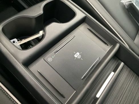 New 2026 Honda Odyssey Touring image 13