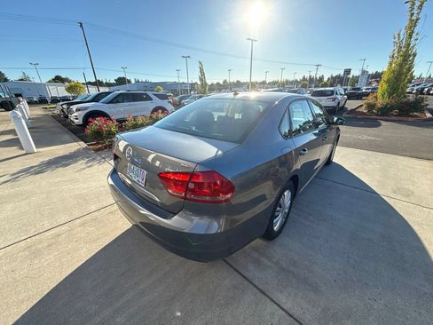 Used 2014 Volkswagen Passat 1.8T S FWD image 7
