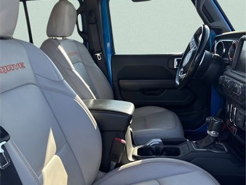 Used 2021 Jeep Gladiator Mojave image 12