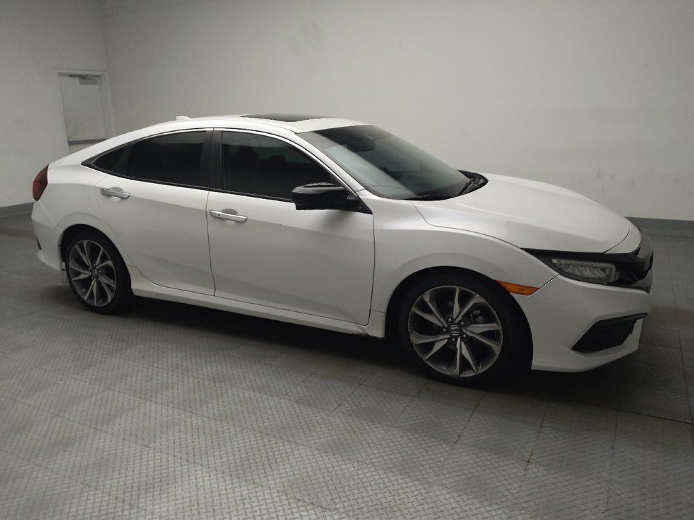 Used 2019 Honda Civic Touring image 11