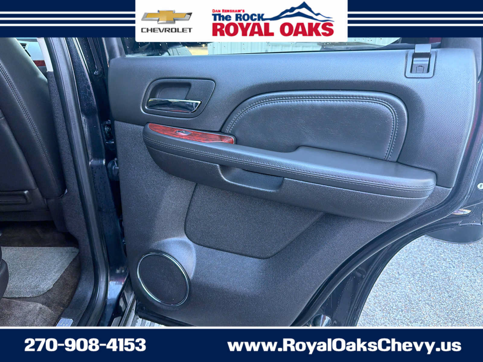 Used 2012 Cadillac Escalade Luxury AWD/4WD image 33