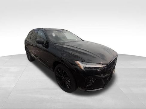 Used 2026 Volvo XC60 B5 Ultra w/ Climate Package AWD/4WD image 3