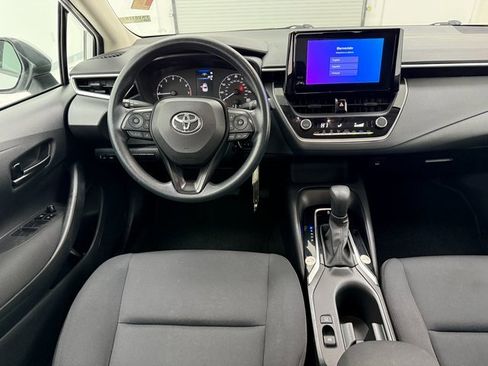 Used 2023 Toyota Corolla LE image 31