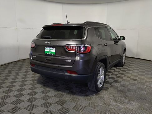 Used 2022 Jeep Compass Latitude w/ Sun and Sound Group image 9
