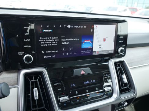 Certified 2023 Kia Sorento EX w/ Panoramic Sunroof Package image 26