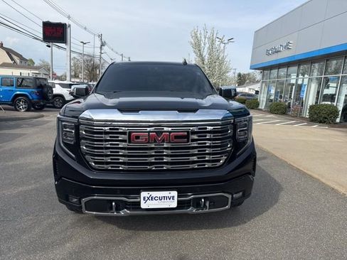 Used 2023 GMC Sierra 1500 Denali w/ Denali Reserve Package AWD/4WD image 3