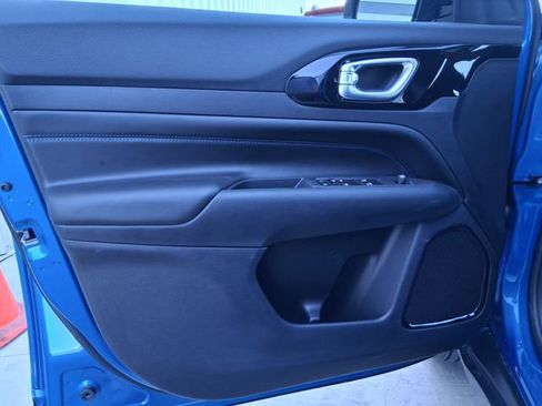 New 2026 Jeep Compass Latitude image 18