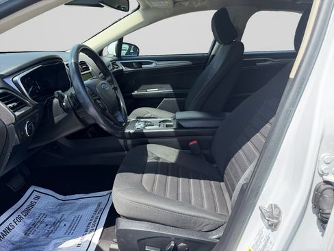 Used 2020 Ford Fusion SE AWD/4WD image 10