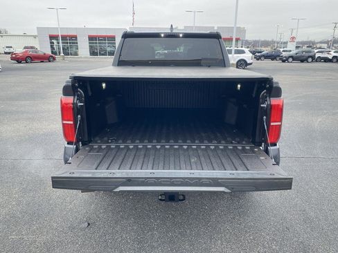 Used 2024 Toyota Tacoma TRD Sport image 22