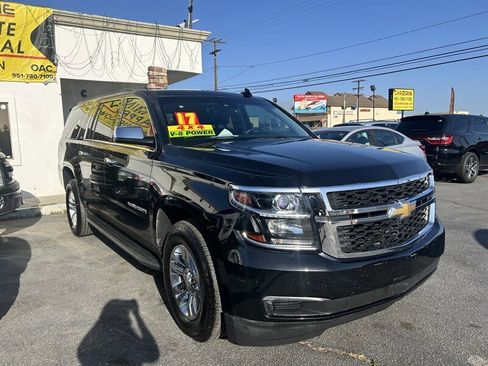 Used 2017 Chevrolet Suburban LT image 33