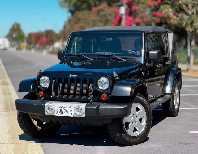 Used 2012 Jeep Wrangler Unlimited Sahara AWD/4WD image 19