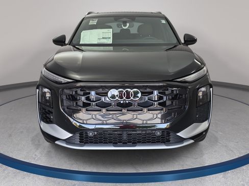 New 2026 Audi Q3 quattro 2.0T AWD/4WD image 2