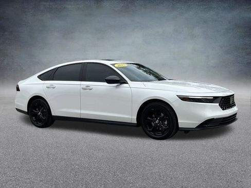 Used 2025 Honda Accord SE image 3