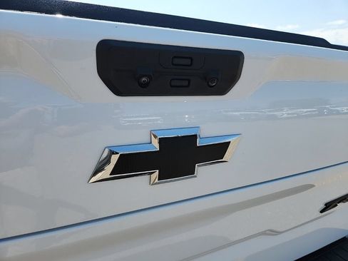 Certified 2025 Chevrolet Silverado 1500 ZR2 w/ Technology Package AWD/4WD image 47