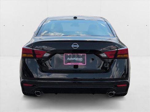 New 2025 Nissan Altima 2.5 SR image 6