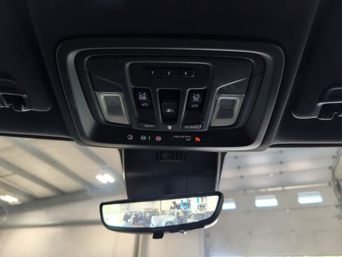Used 2026 GMC Sierra 2500 AT4 w/ AT4 Premium Plus Package AWD/4WD image 12