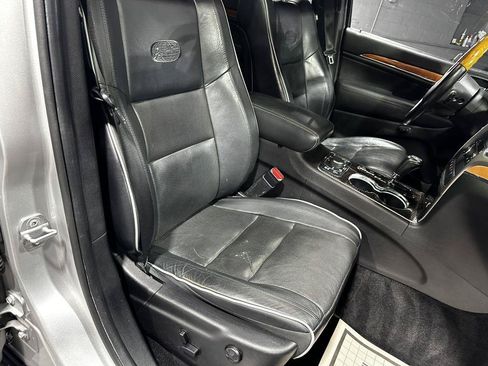 Used 2012 Jeep Grand Cherokee Overland AWD/4WD image 46
