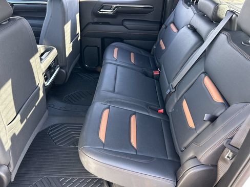 Used 2023 GMC Sierra 1500 AT4 w/ Technology Package AWD/4WD image 25
