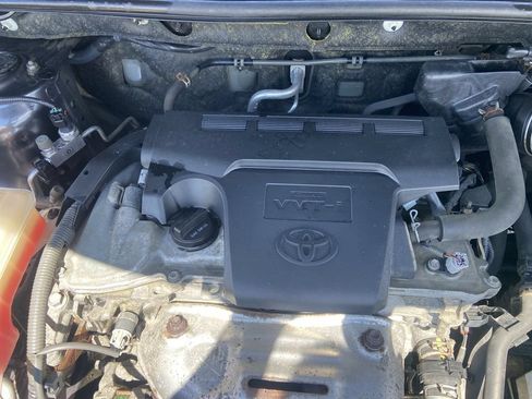Used 2015 Toyota RAV4 LE AWD/4WD image 28