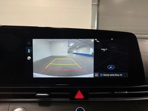 Used 2024 Hyundai Elantra SEL FWD image 26